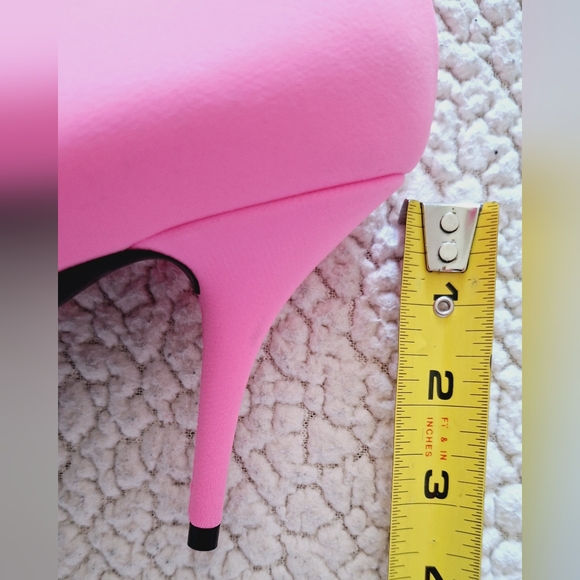 NWOB BALENCIAGA Pointed Toe Sock Knife Booties Neon Pink Eu 41 US 11 Org $1,490 - Picture 16 of 16